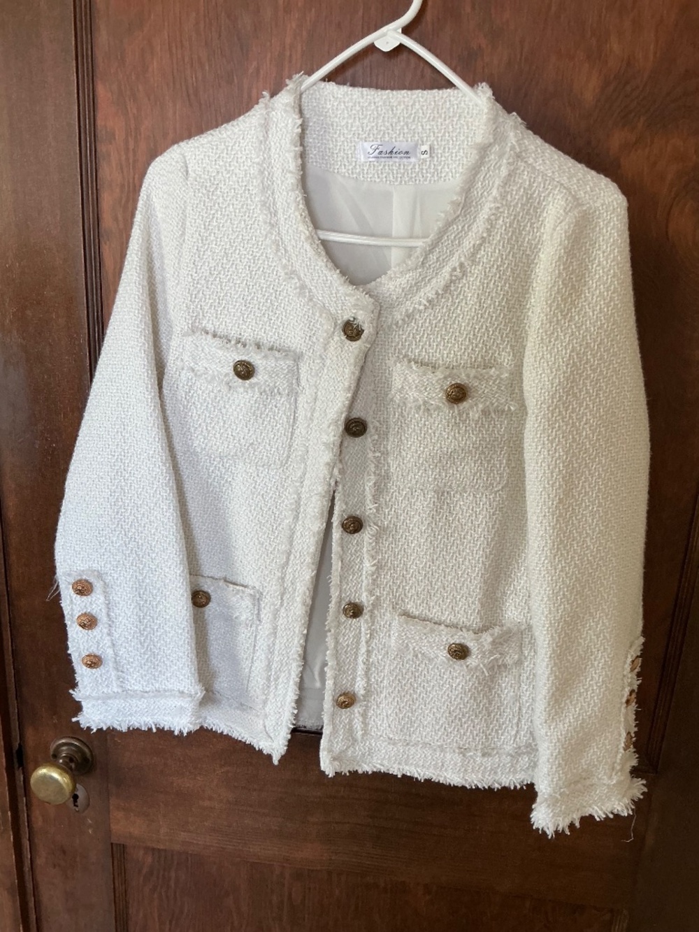 Women’s White Tweed Jacket Gold embossed button detail size sm NWOT $149R - Picture 11 of 14